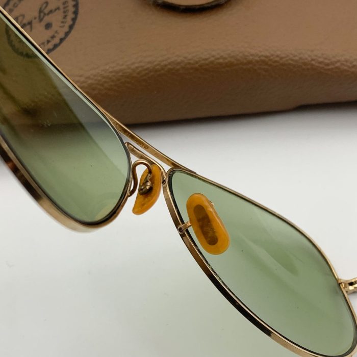 kính rayban mắt xanh nõn chuối
