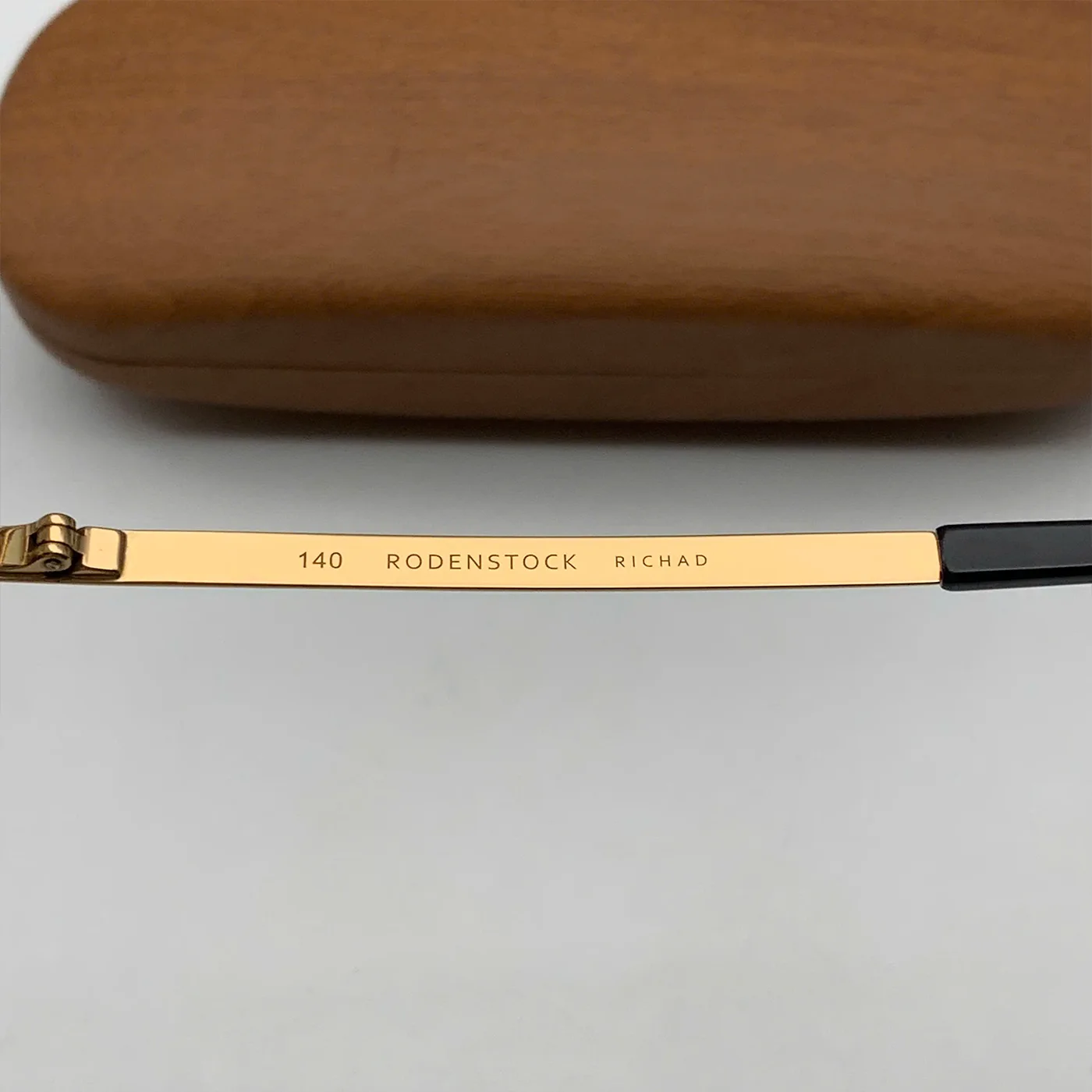 Kính Rodenstock Richad Mạ Vàng 12K Lưu Kho 96-98%