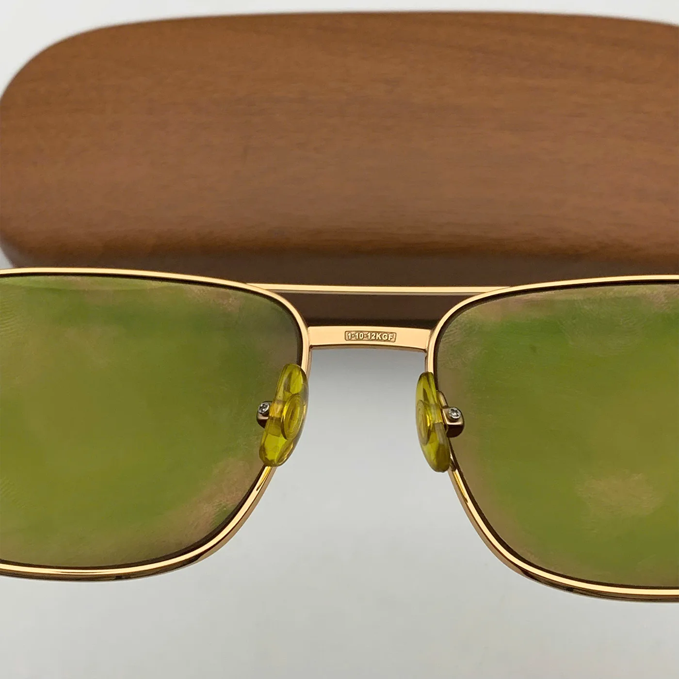 Kính Rodenstock Richad Mạ Vàng 12K Lưu Kho 96-98%