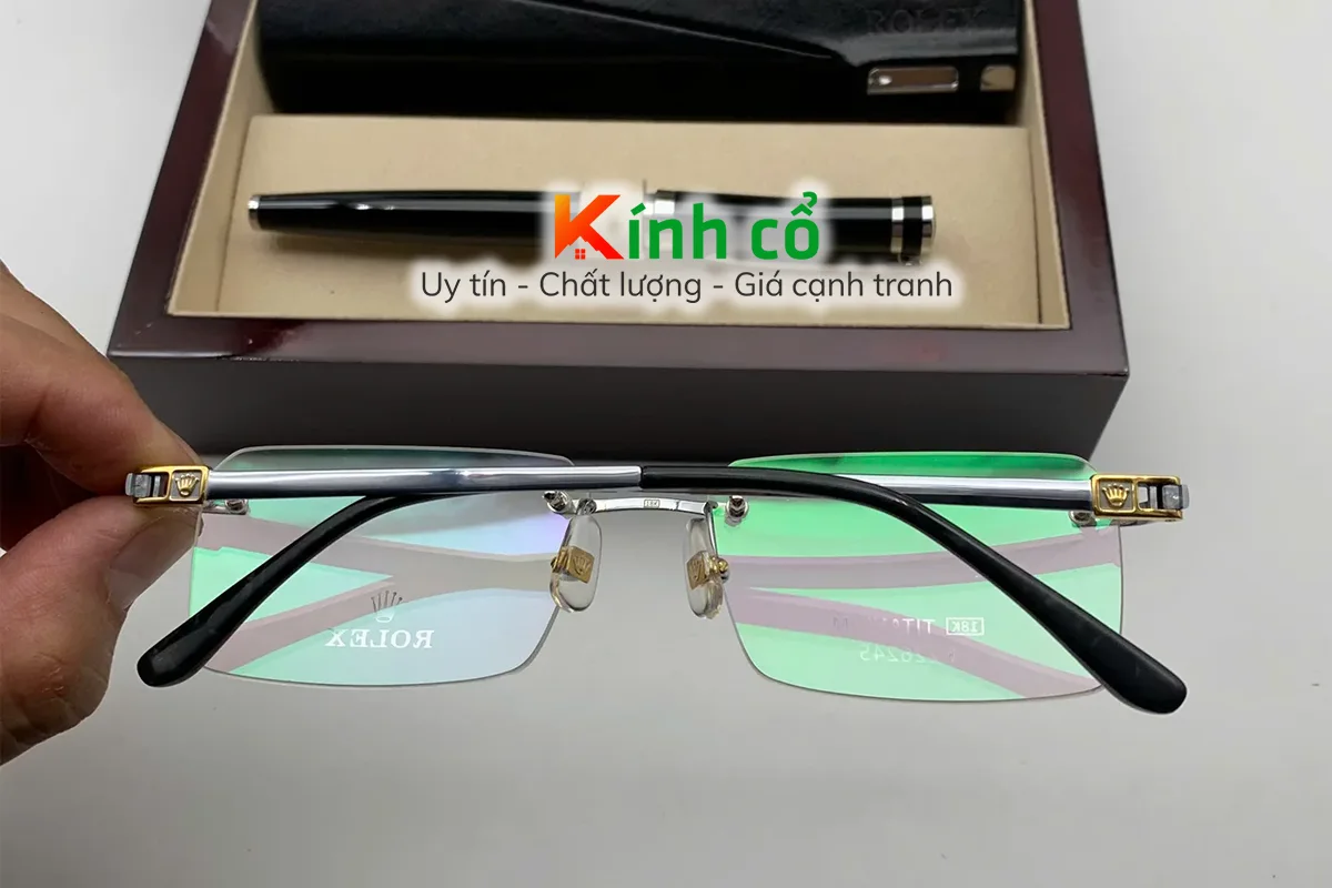 mua kính lão ở đâu tốt Hà Nội